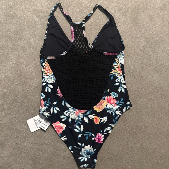 Rip Curl Wild Flower One Piece Swimsuit BNWT - Picture 4 of 6